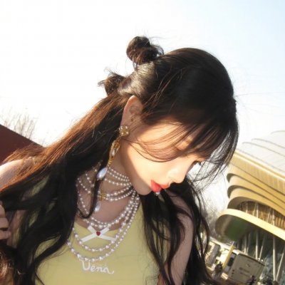 我们一直住在城堡里